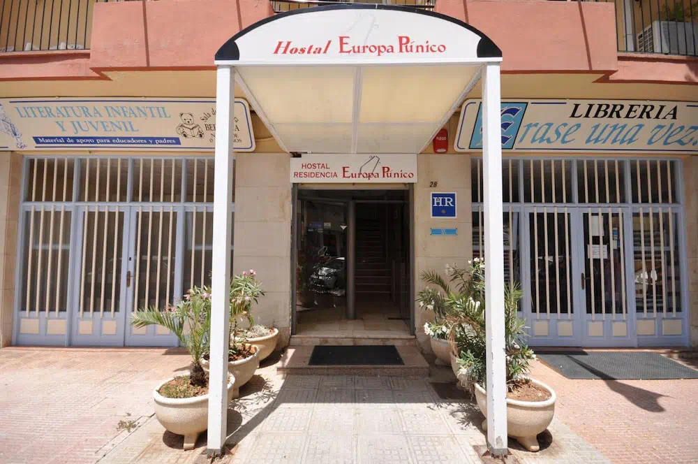 Hostal Europa Punico in Ibiza Town - Hotel amenities and facilities