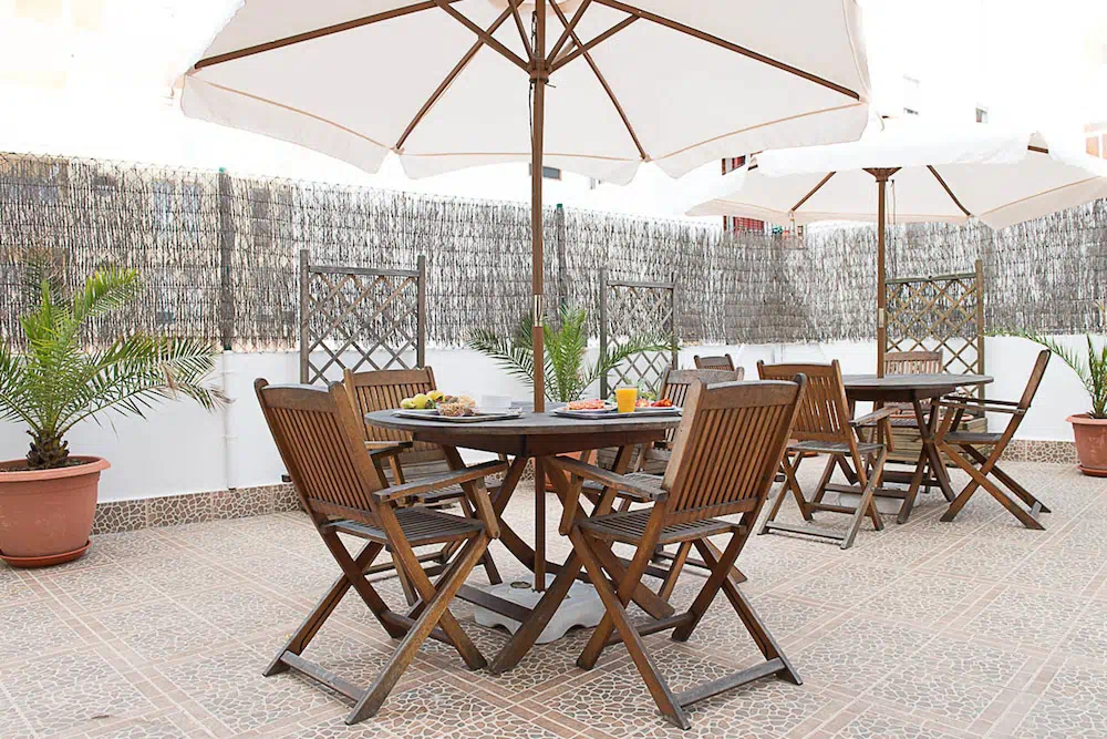 Hostal Europa Punico in Ibiza Town - Dining area and restaurant