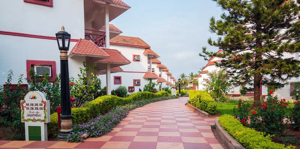 Nanu Beach Resort And Spa - Guest room and accommodations