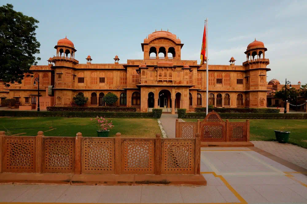 The Lallgarh Palace A Heritage Hotel - Guest room and accommodations
