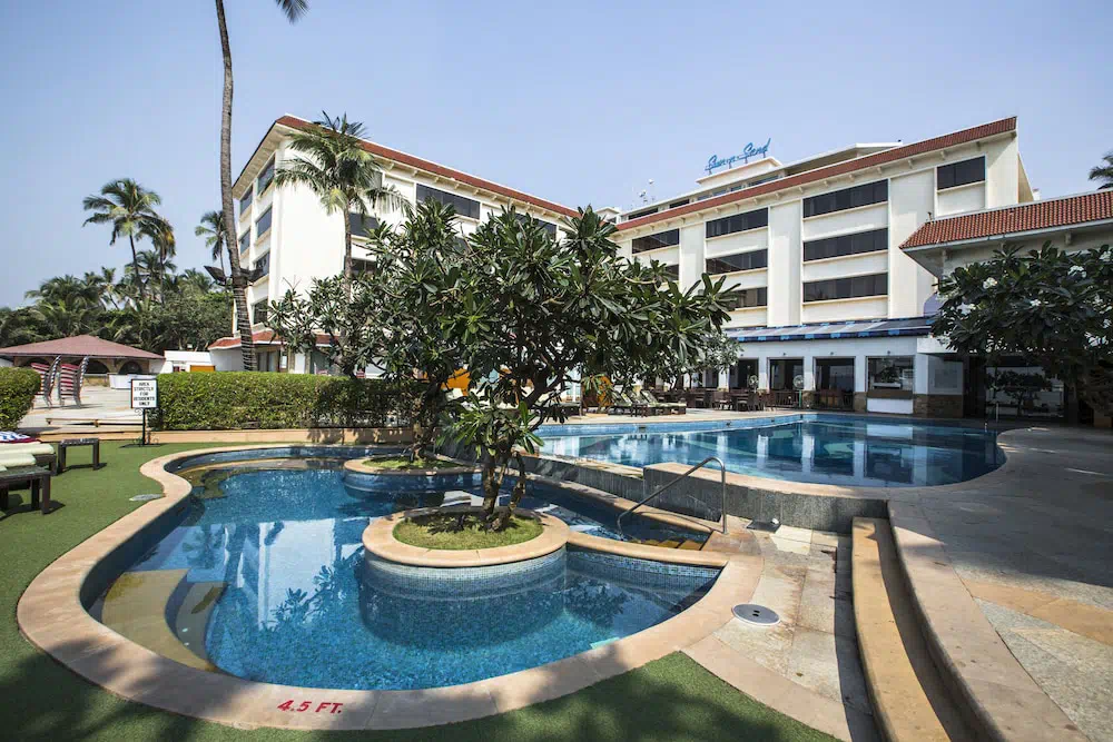 Sun N Sand Hotel Mumbai - Property suite and interior view