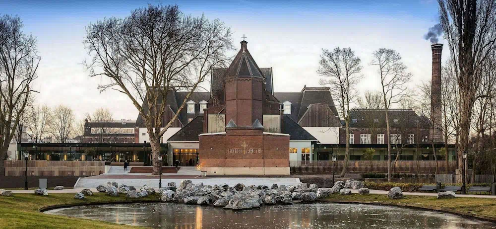 Hotel Arena in Amsterdam - Dining area and restaurant