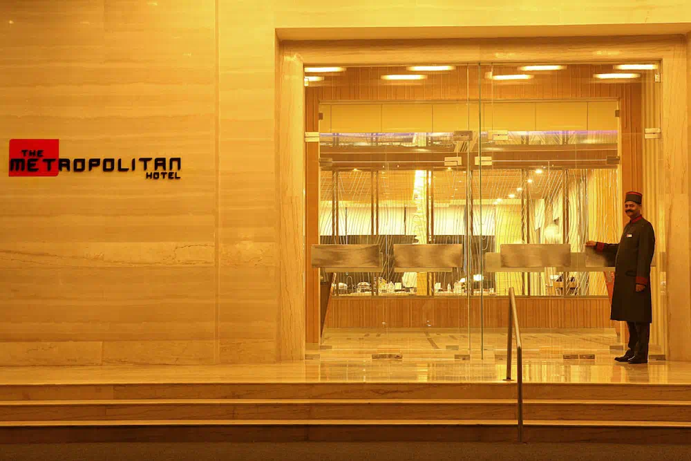 The Metropolitan Hotel And Spa New Delhi - Guest room and accommodations