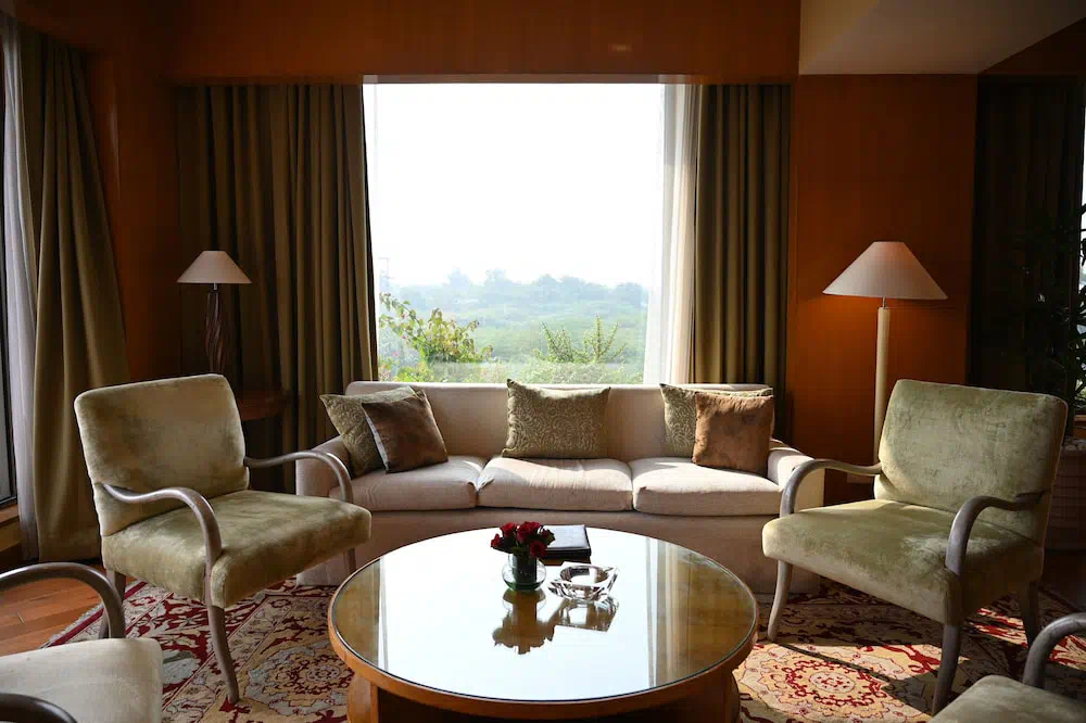 The Grand New Delhi - Property suite and interior view