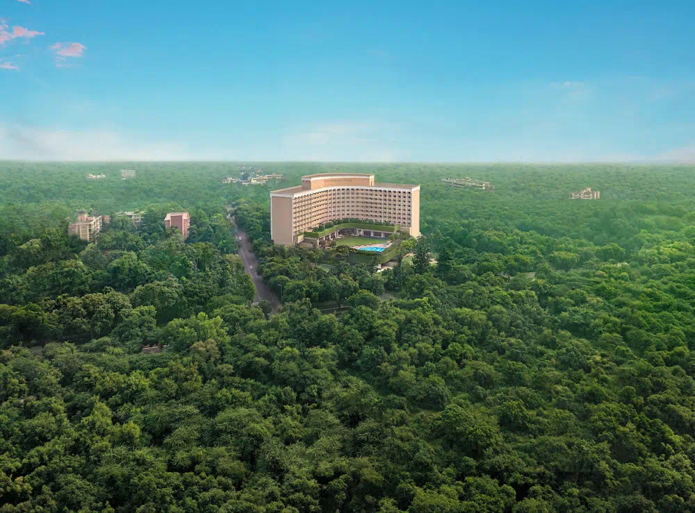 Taj Palace New Delhi - Dining area and restaurant