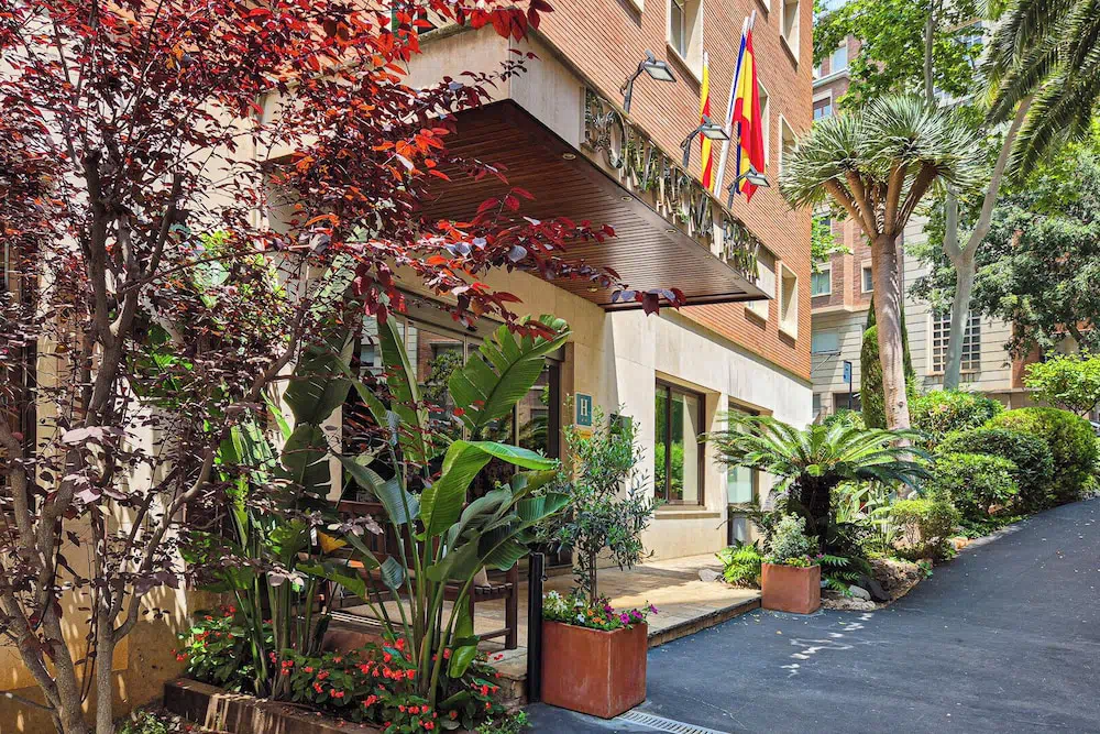 Hotel Bonanova Park in Barcelona - Guest room and accommodations