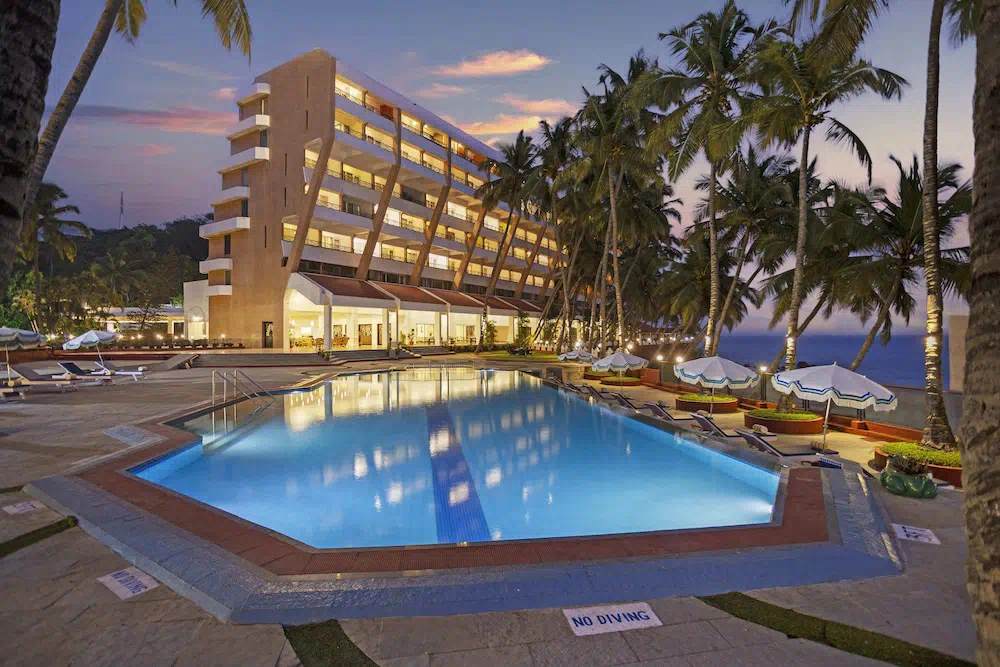 Bogmallo Beach Resort - Property suite and interior view