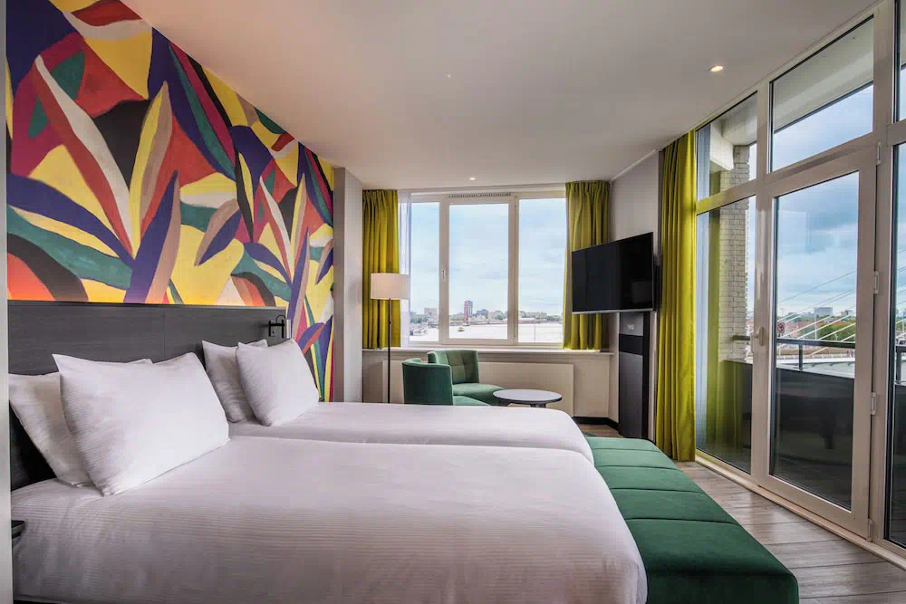 Thon Hotel Rotterdam in Rotterdam - Guest room and accommodations