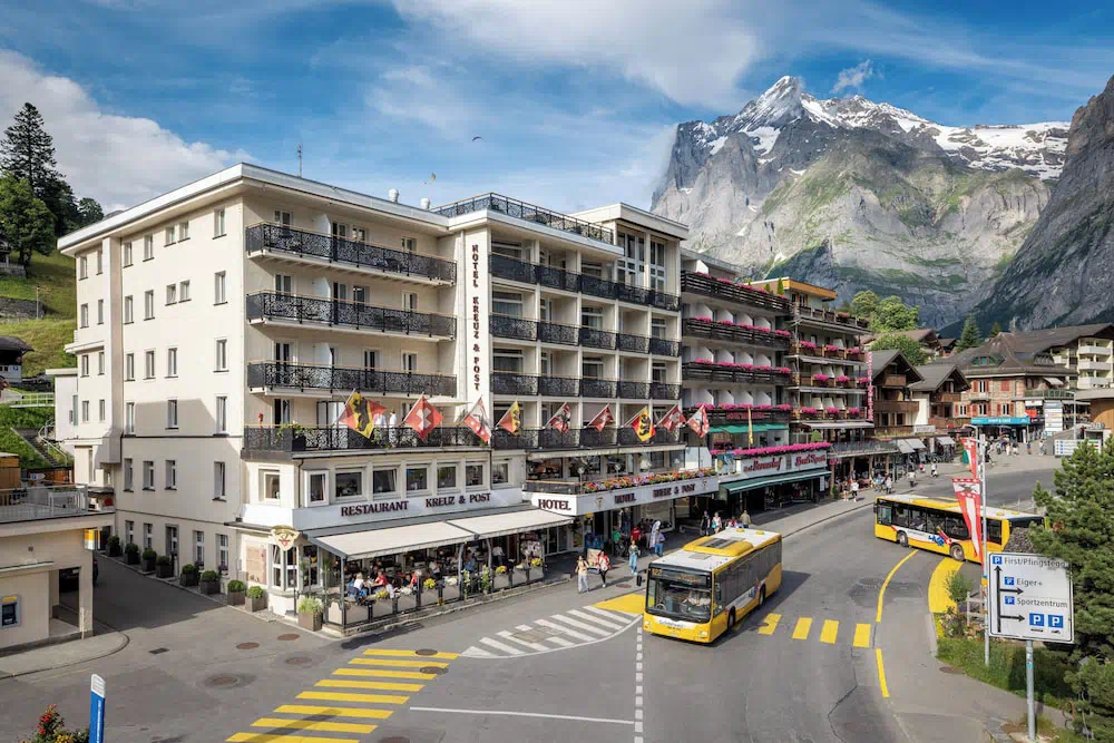 Hotel Kreuz Post in Grindelwald - Guest room and accommodations