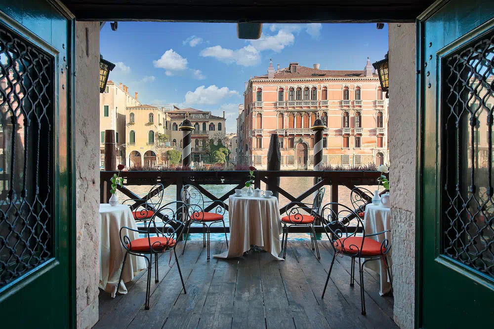 Hotel San Cassiano Cafavretto in Venice - Guest room and accommodations