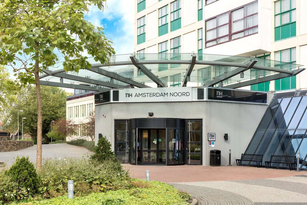 Nh Amsterdam Noord in Amsterdam - Dining area and restaurant
