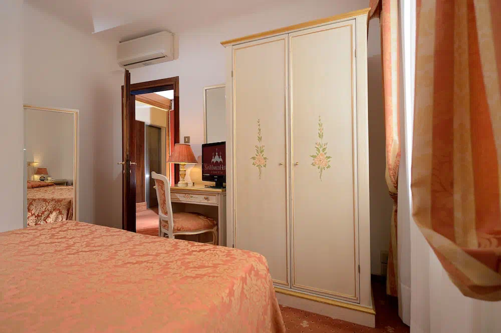 Hotel Ambassador Tre Rose in Venice - Property photo 12