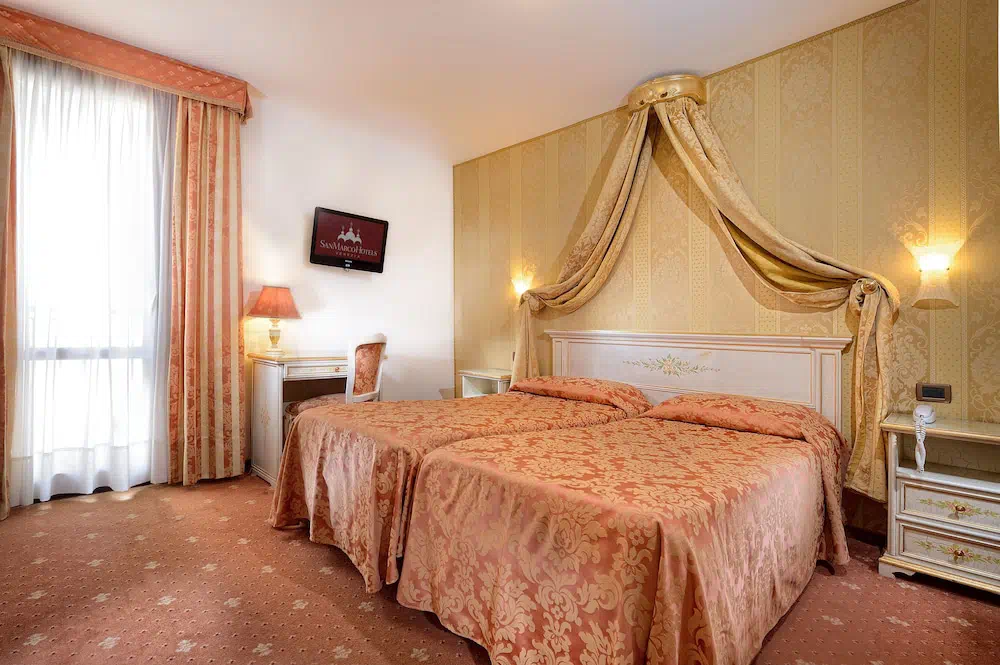 Hotel Ambassador Tre Rose in Venice - Property photo 8