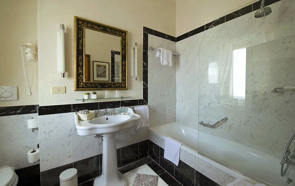 Park Palace in Florence - Property photo 13