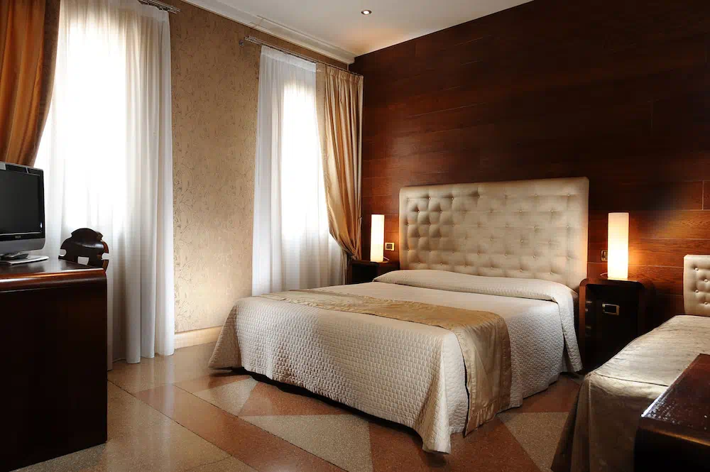 Hotel Abbazia in Venice - Property photo 15