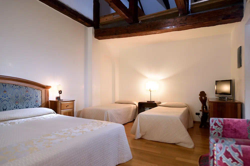 Hotel Abbazia in Venice - Property photo 20