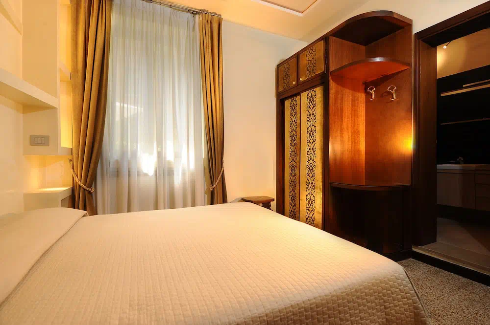 Hotel Abbazia in Venice - Dining area and restaurant