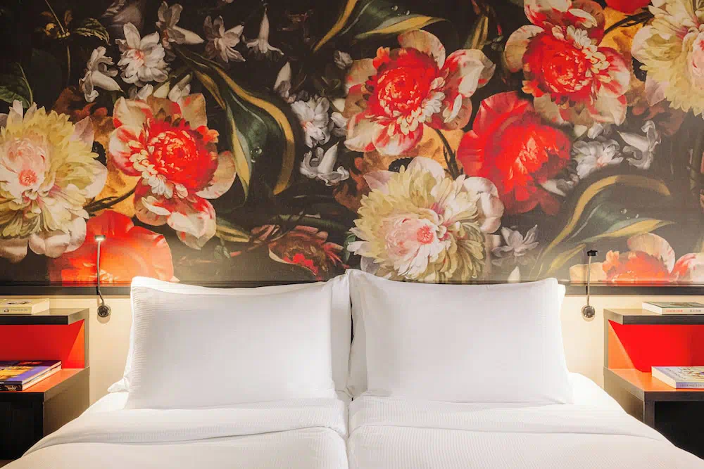 Leonardo Hotel Den Haag Babylon in The Hague - Guest room and accommodations