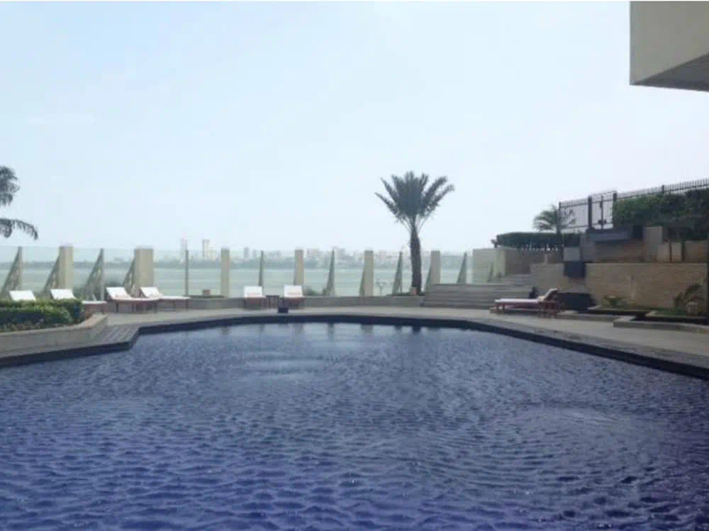 The Oberoi Mumbai - Property suite and interior view