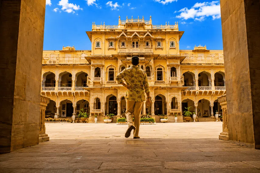 15 Famous Hotels Where Bollywood Movies Were Shot
